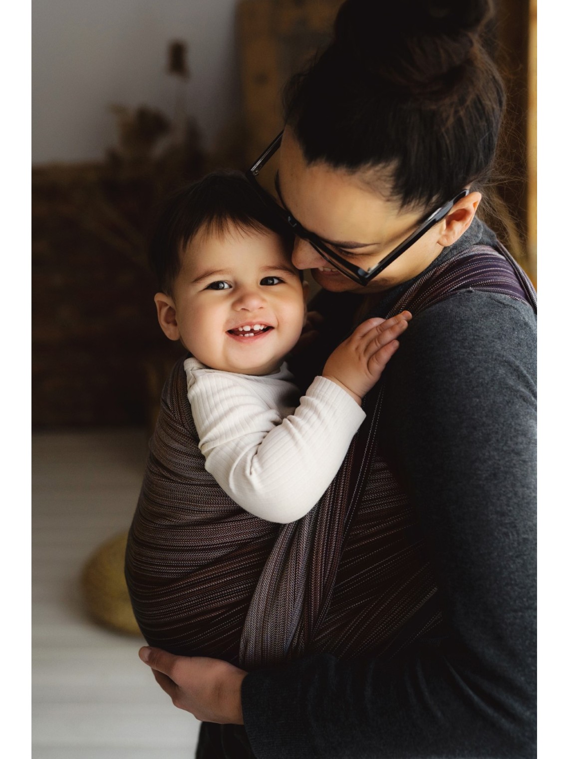 Little Frog kantoliina vauvan kantamiseen