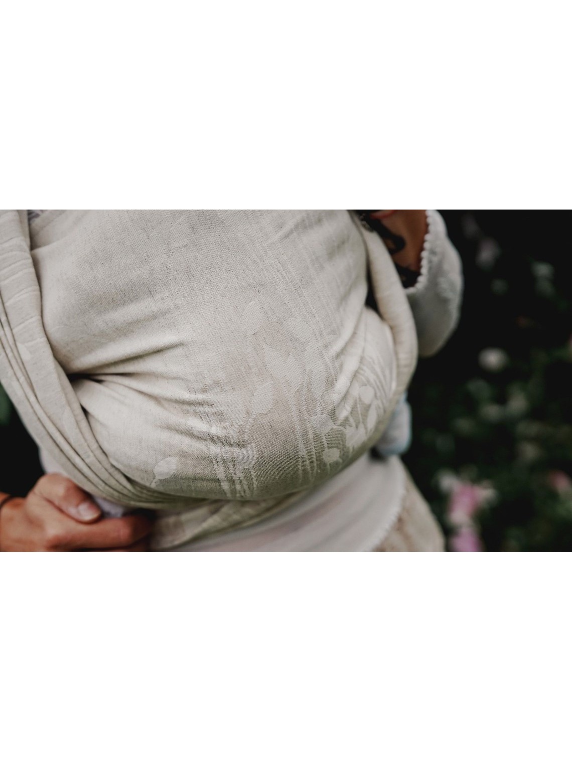 Little Frog kantoliina vauvan kantamiseen