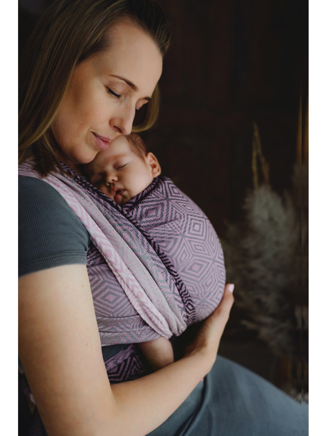 Little Frog kantoliina vauvan kantamiseen