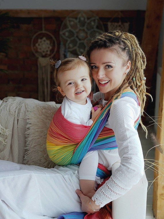 Little Frog kantoliina vauvan kantamiseen