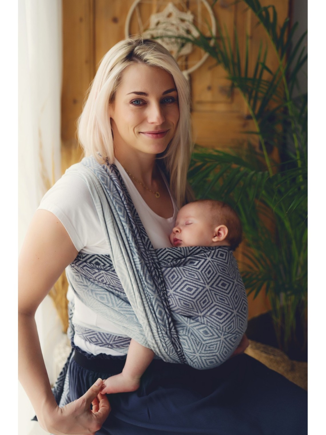 Little Frog kantoliina vauvan kantamiseen