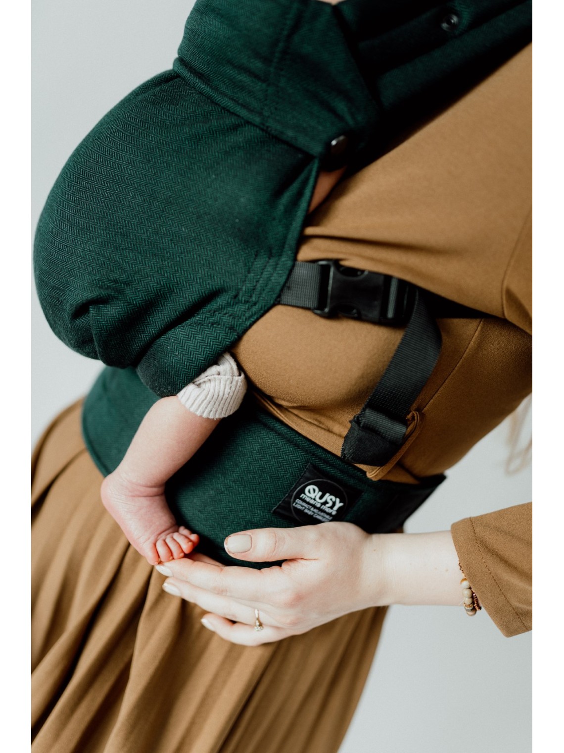 QUSY MINI kantoreppu vastasyntyneelle