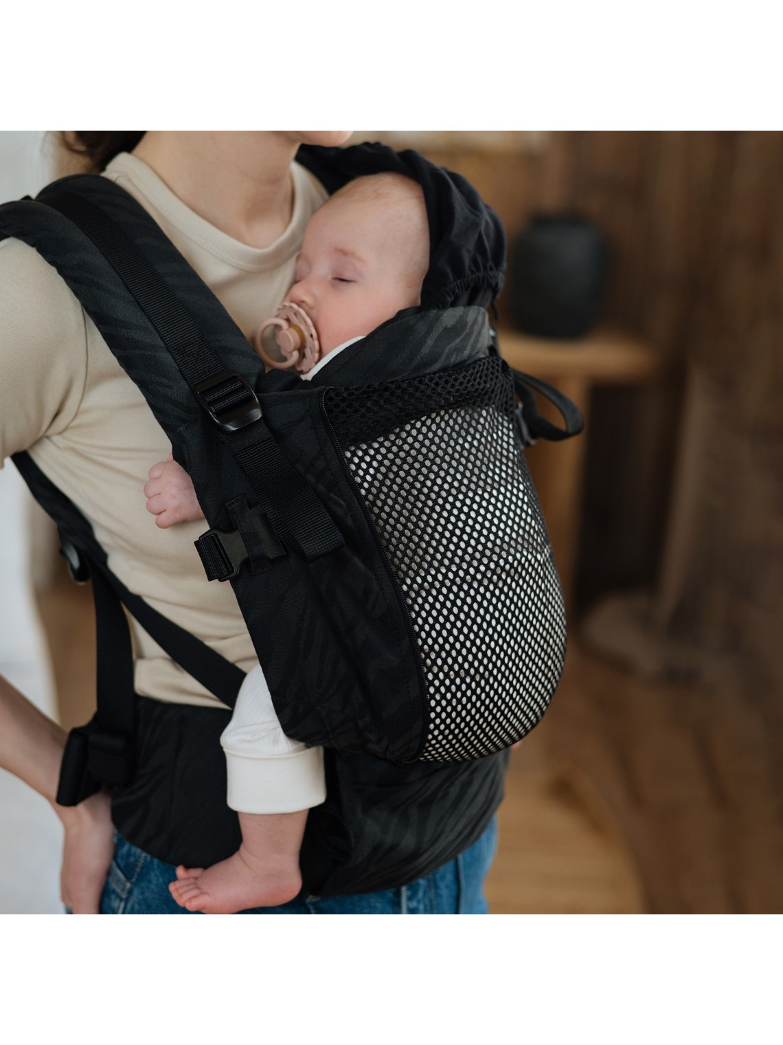 Love&Carry ONE ergonominen kantoreppu