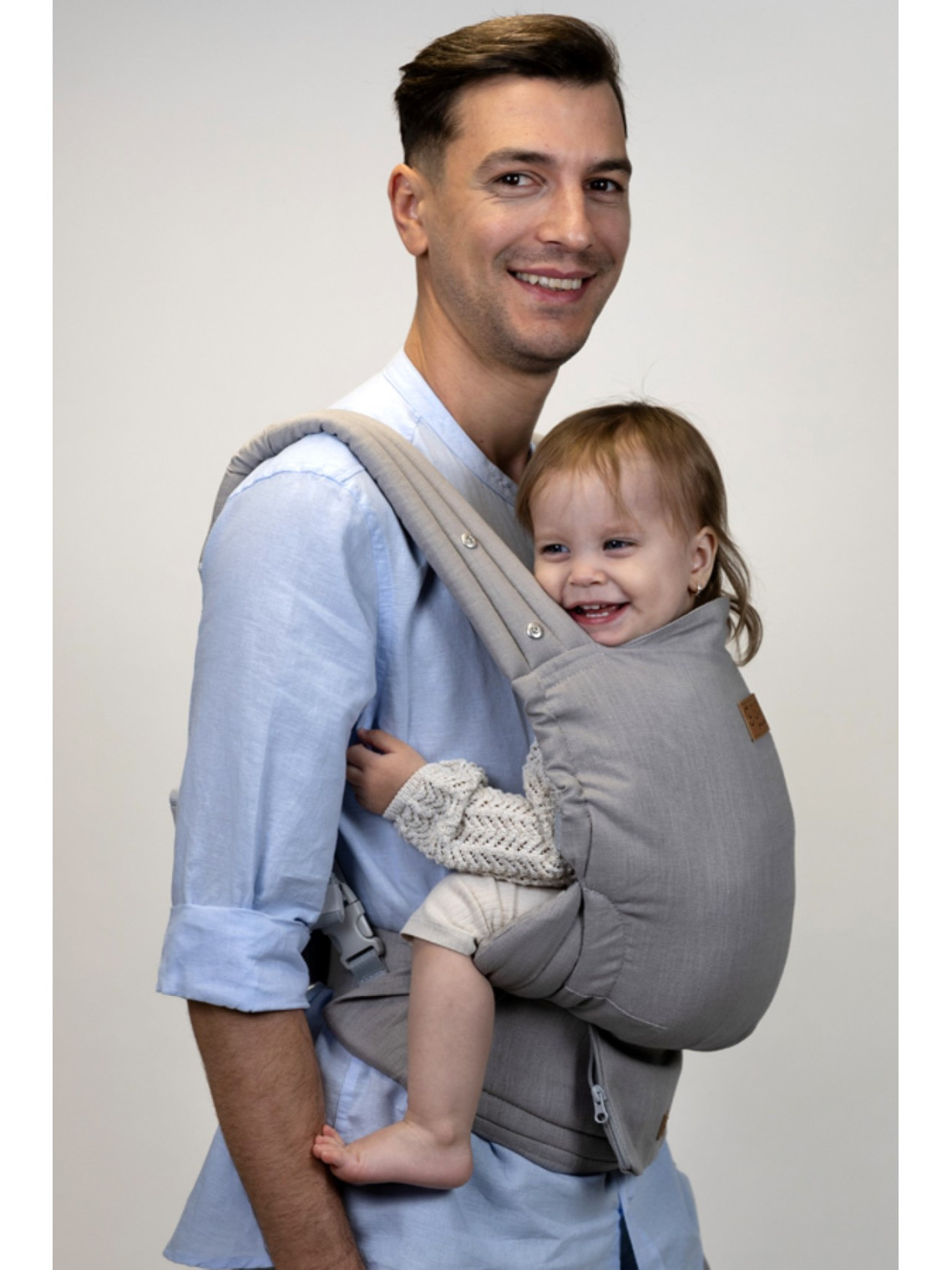 ISARA Elite – tai stiliaus ir techninio tobulumo derinys tėvams, kurie vertina kokybę be kompromisų.